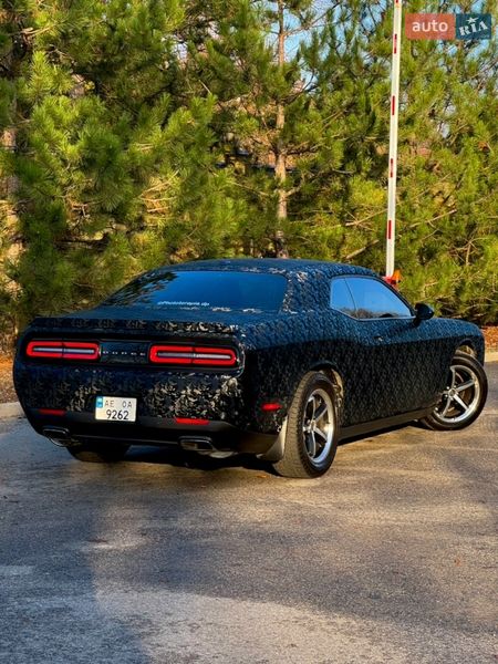 Купе Dodge Challenger 2014 в Дніпрі