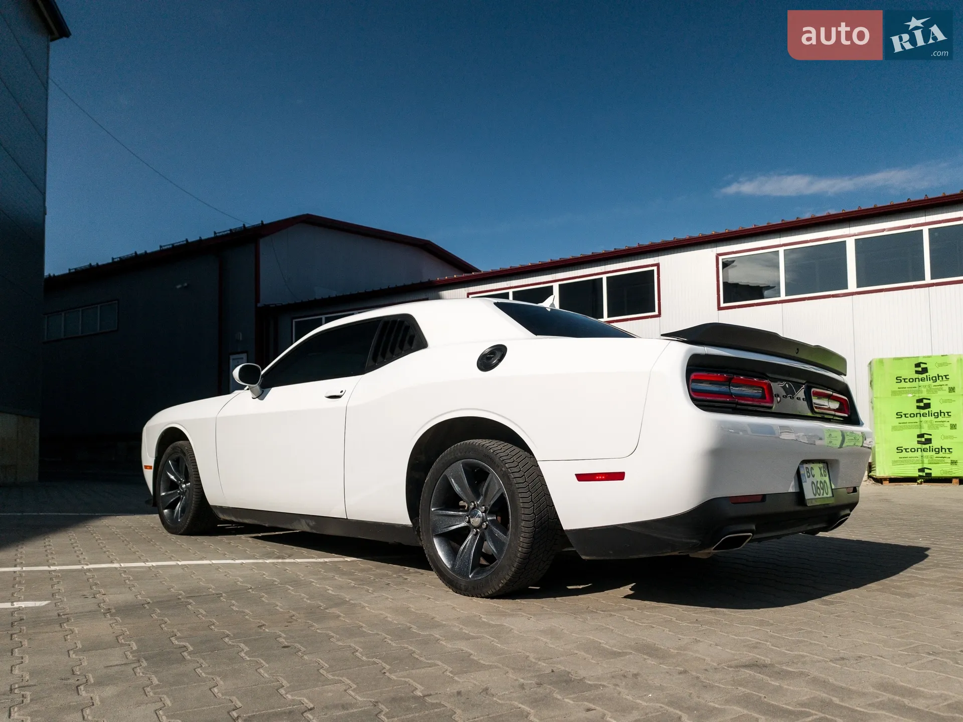 2021 Dodge Challenger - мініатюра 15