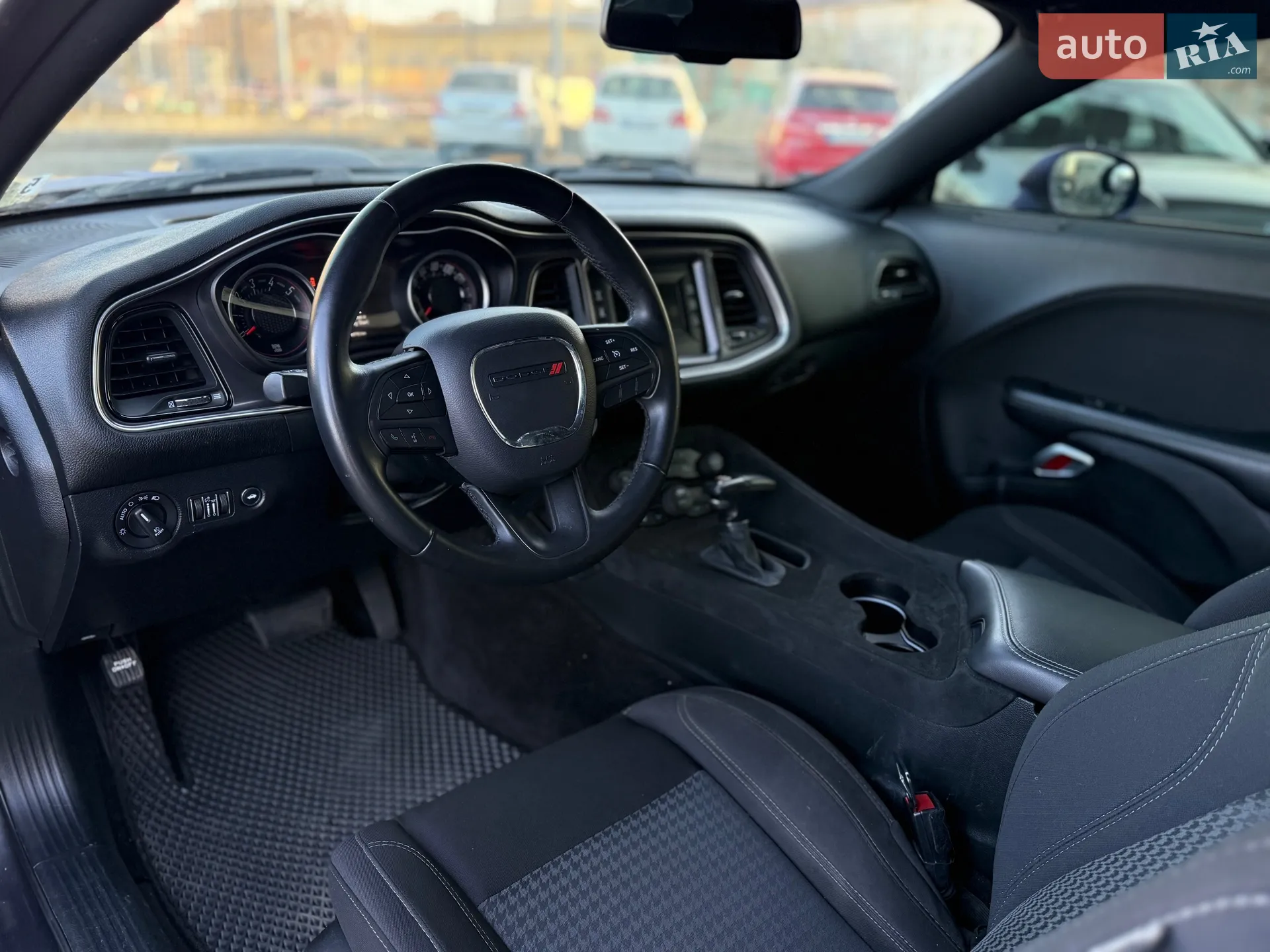 2017 Dodge Challenger - мініатюра 15