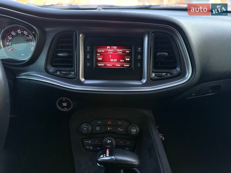 Купе Dodge Challenger 2017 в Киеве фото 21 Купе Dodge Challenger 2017 в Киеве