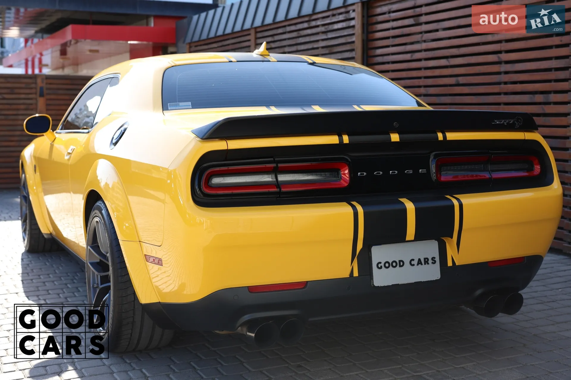 2017 Dodge Challenger - мініатюра 14