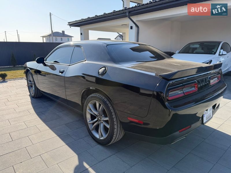 Купе Dodge Challenger 2017 в Ивано-Франковске