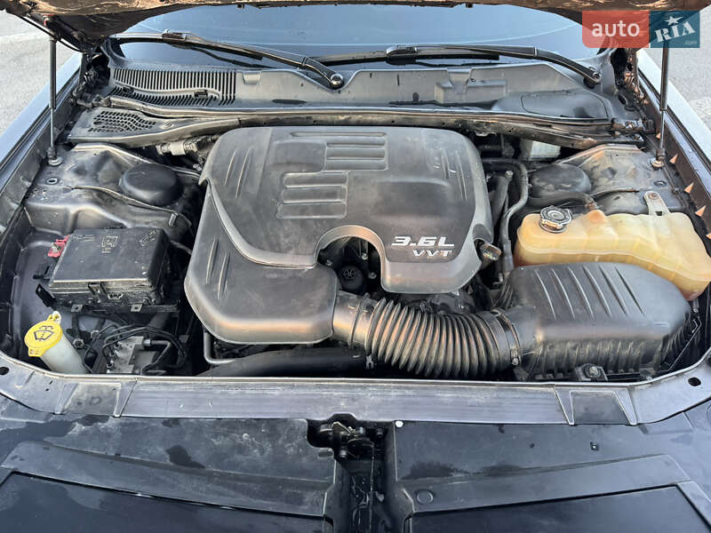 Купе Dodge Challenger 2017 в Киеве