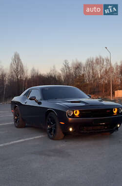 Купе Dodge Challenger 2017 в Киеве