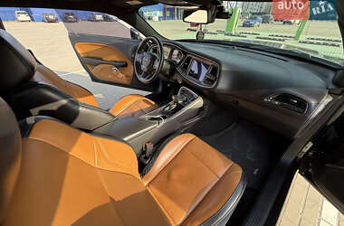 Купе Dodge Challenger 2019 в Тернополі