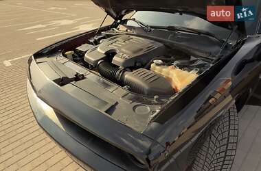 Купе Dodge Challenger 2019 в Тернополі