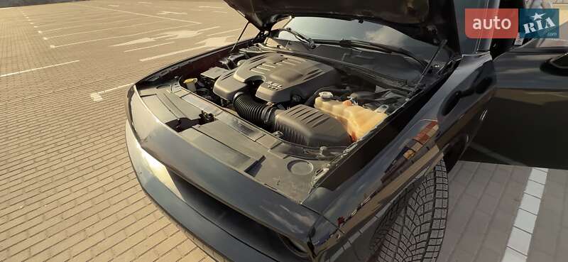 Купе Dodge Challenger 2019 в Тернополі