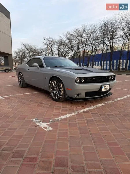 Dodge Challenger