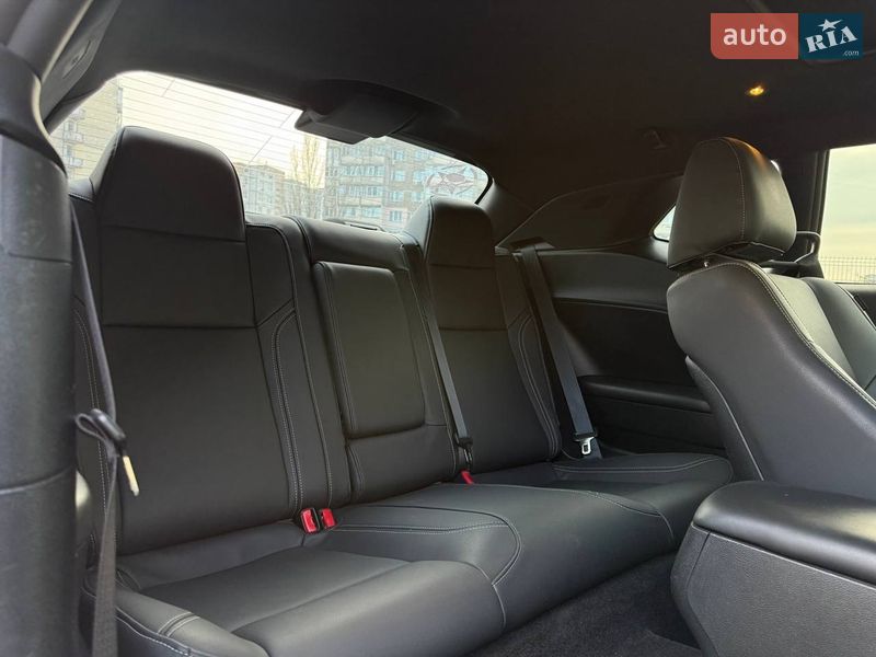 Купе Dodge Challenger 2018 в Києві фото 12 Купе Dodge Challenger 2018 в Києві