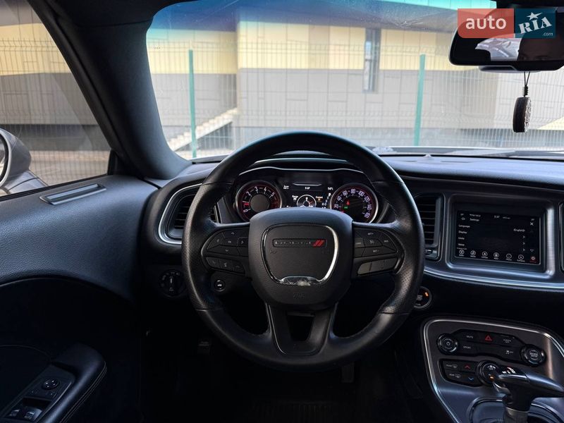 Купе Dodge Challenger 2018 в Києві фото 15 Купе Dodge Challenger 2018 в Києві