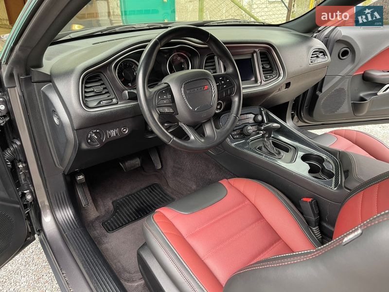 Купе Dodge Challenger 2018 в Житомире фото 24 Купе Dodge Challenger 2018 в Житомире