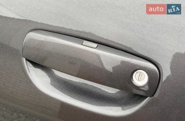 Купе Dodge Challenger 2018 в Житомирі фото 37 Купе Dodge Challenger 2018 в Житомирі