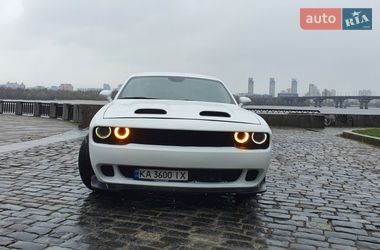 Купе Dodge Challenger 2016 в Києві