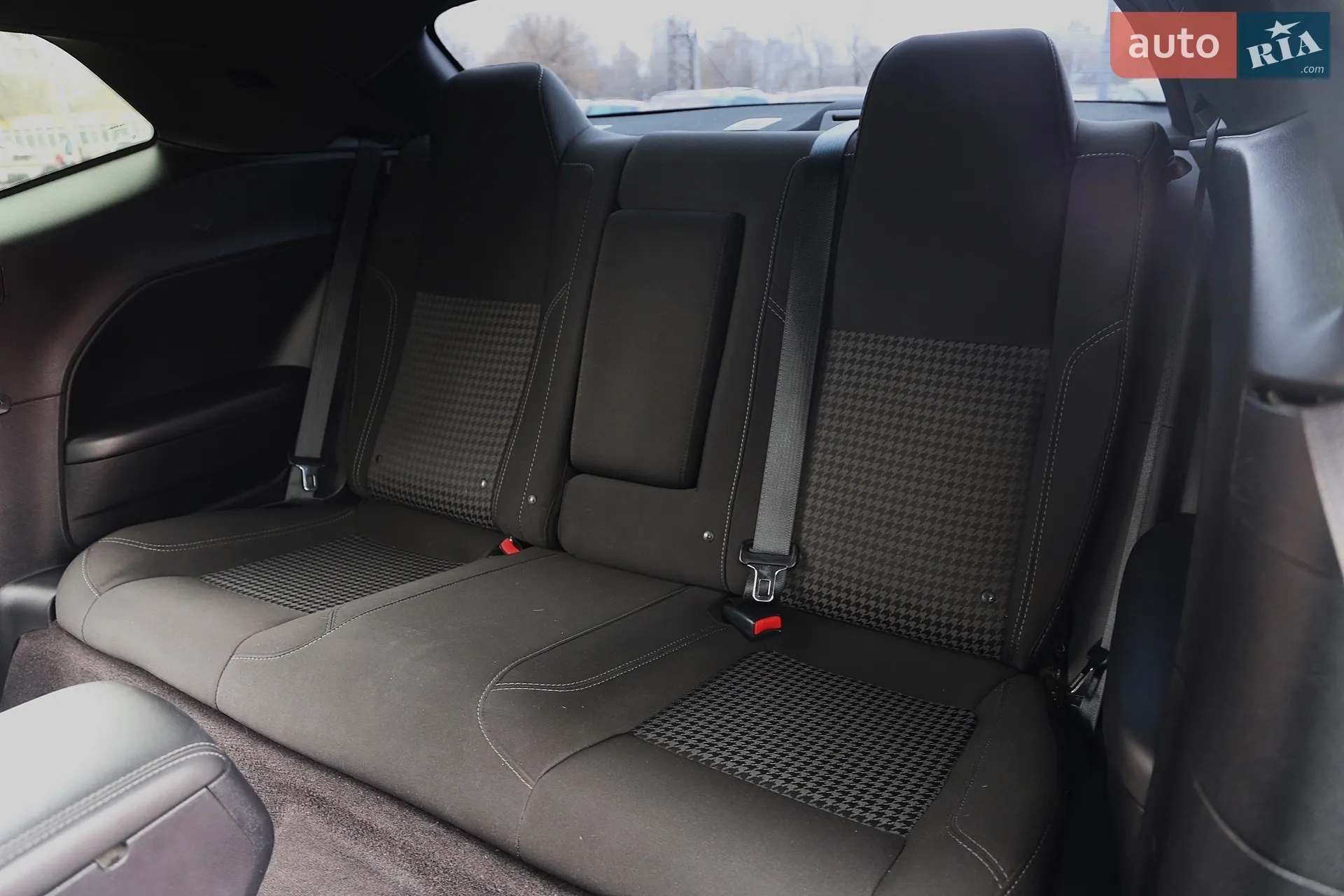 2016 Dodge Challenger - мініатюра 10