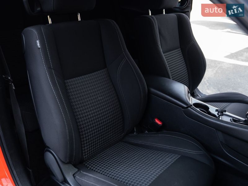 Купе Dodge Challenger 2017 в Дніпрі фото 8 Купе Dodge Challenger 2017 в Дніпрі