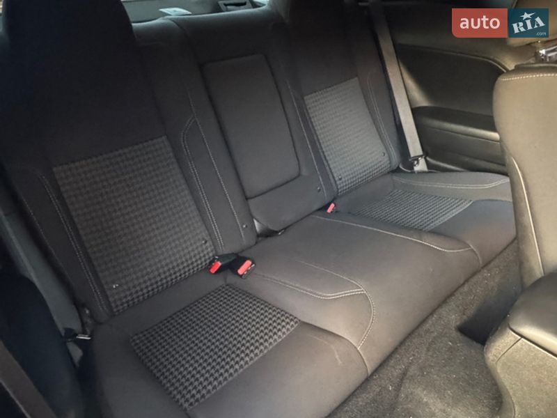 Купе Dodge Challenger 2019 в Броварах