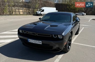 Купе Dodge Challenger 2016 в Києві
