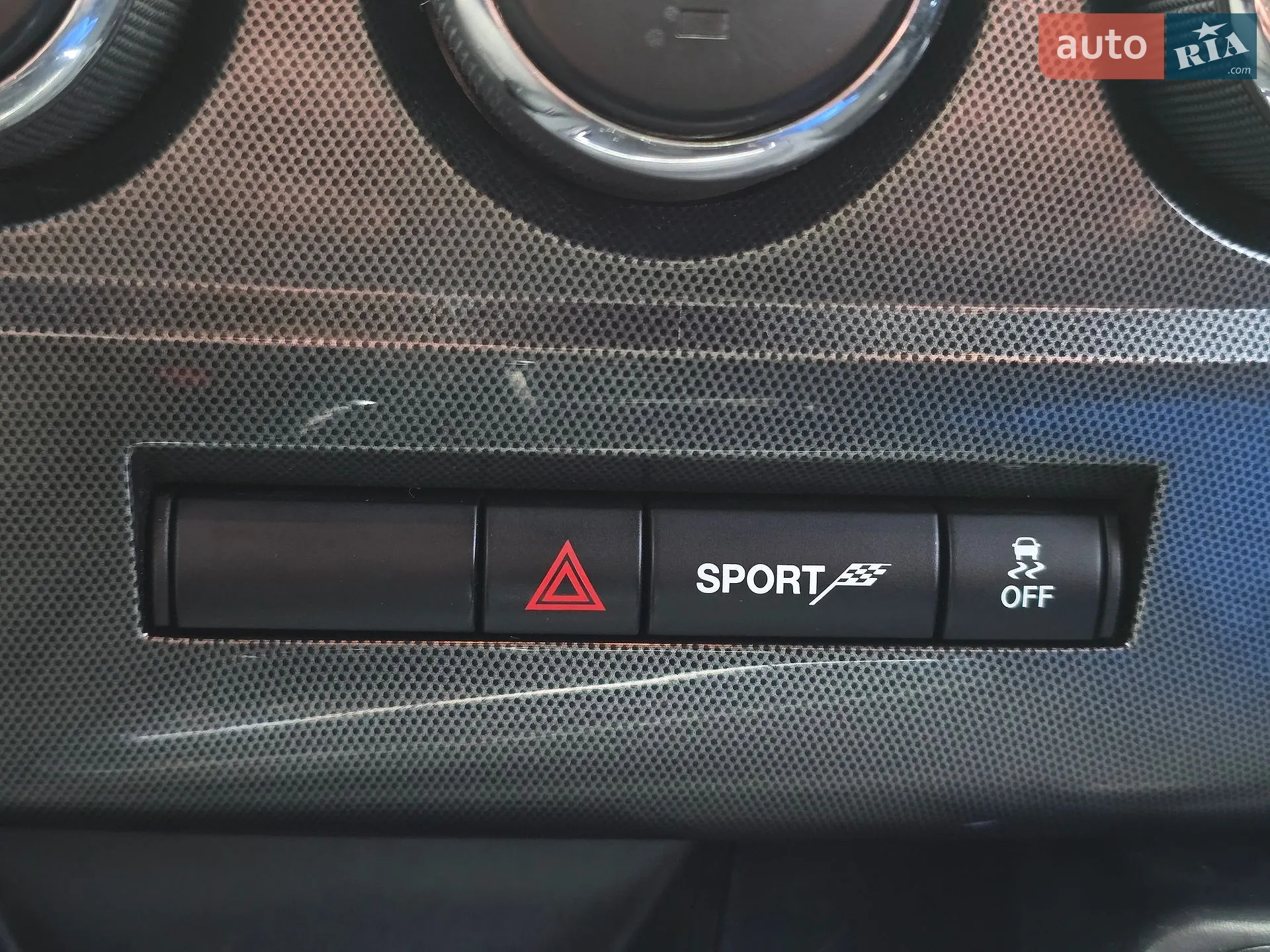 2014 Dodge Challenger - мініатюра 46