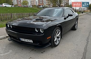 Купе Dodge Challenger 2016 в Киеве