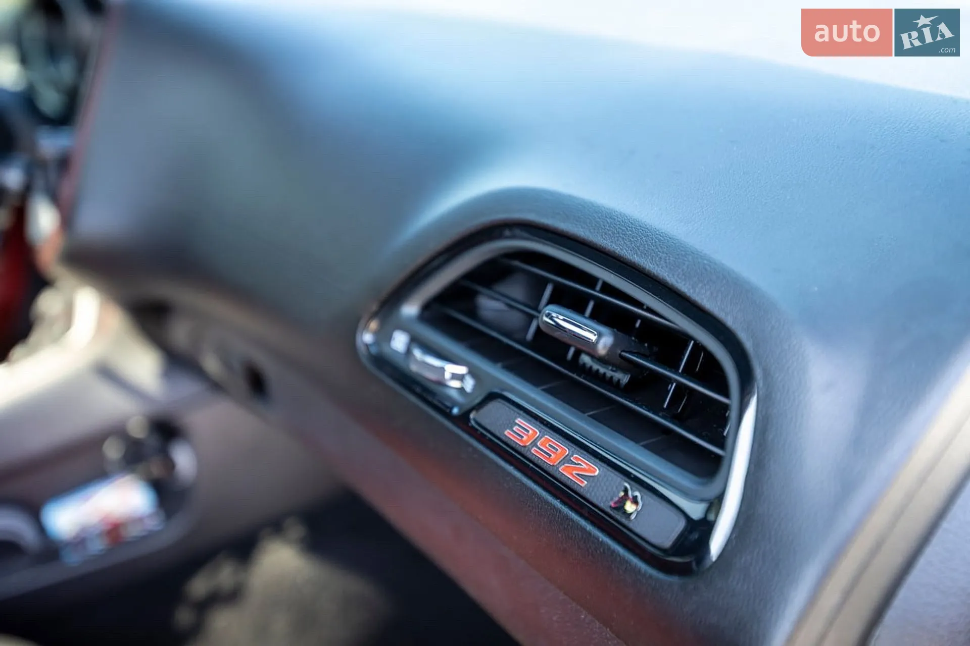 2019 Dodge Challenger - мініатюра 32