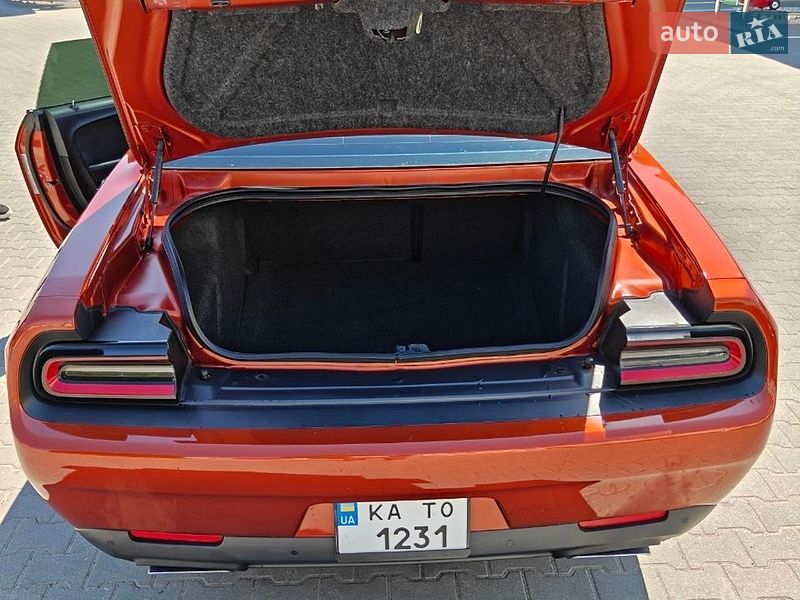 Купе Dodge Challenger 2020 в Киеве