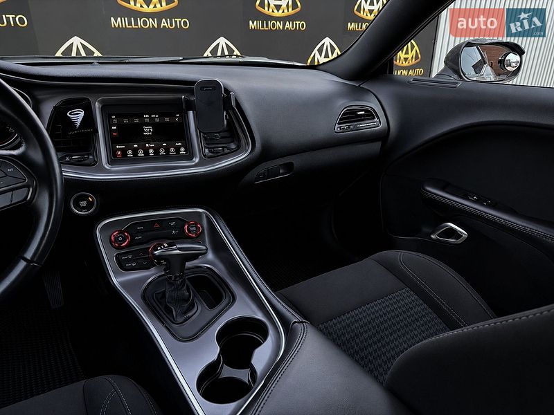 Купе Dodge Challenger 2019 в Киеве