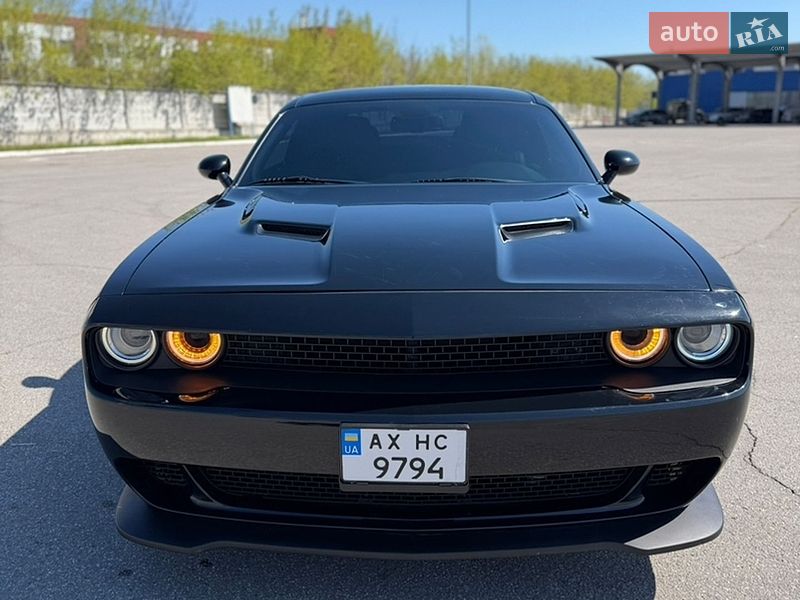 Купе Dodge Challenger 2018 в Харкові