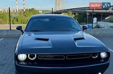 Купе Dodge Challenger 2016 в Киеве