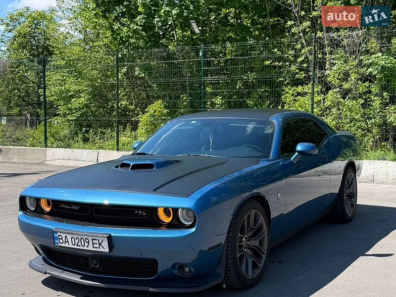 Купе Dodge Challenger 2020 в Киеве