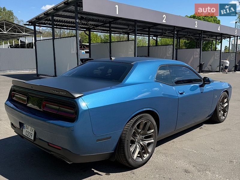 Купе Dodge Challenger 2020 в Киеве