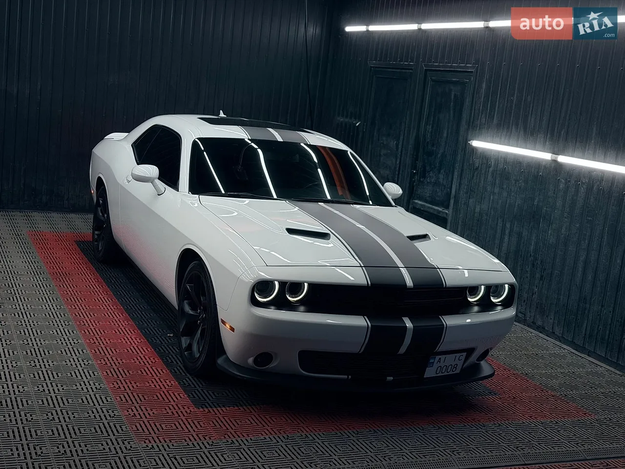 2019 Dodge Challenger - мініатюра 16