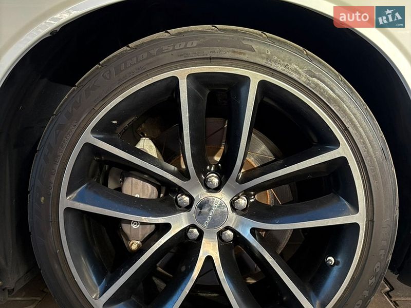 Купе Dodge Challenger 2016 в Києві