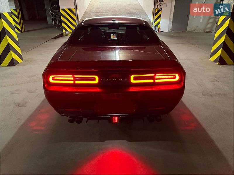 Купе Dodge Challenger 2021 в Львові