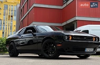 Купе Dodge Challenger 2017 в Киеве