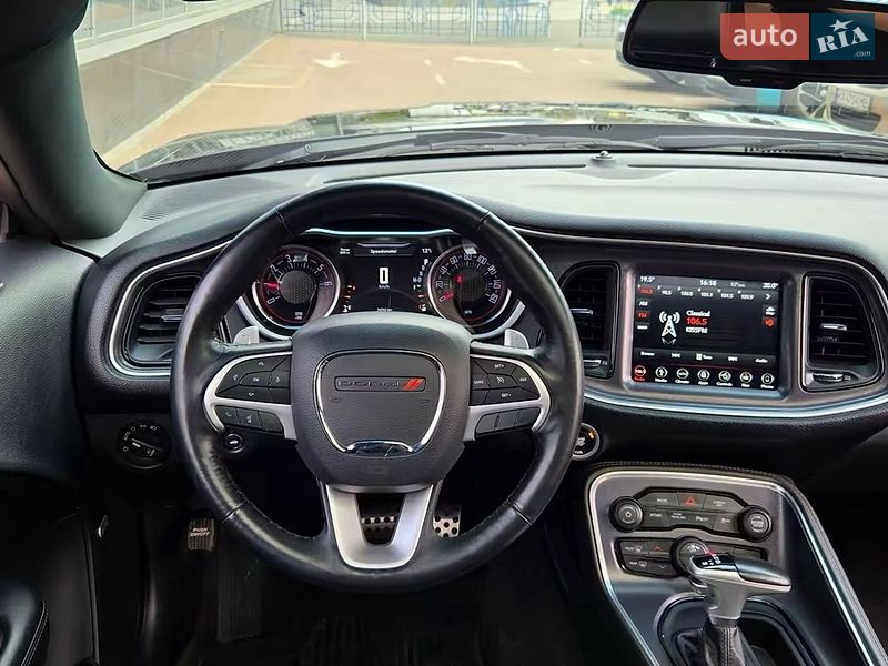 Купе Dodge Challenger 2017 в Києві