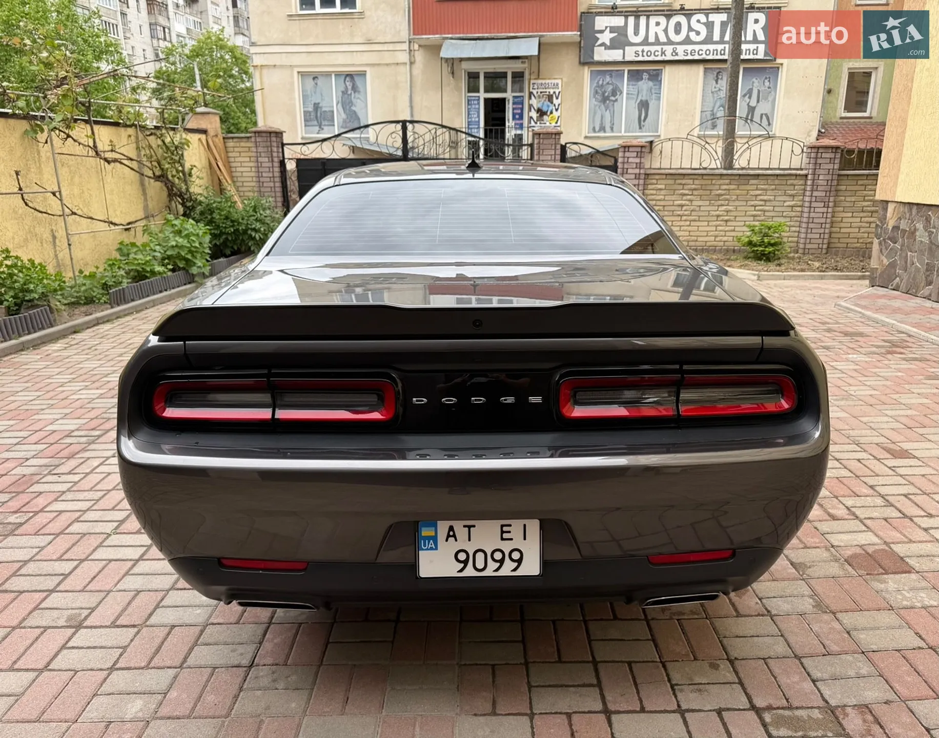2019 Dodge Challenger - мініатюра 13