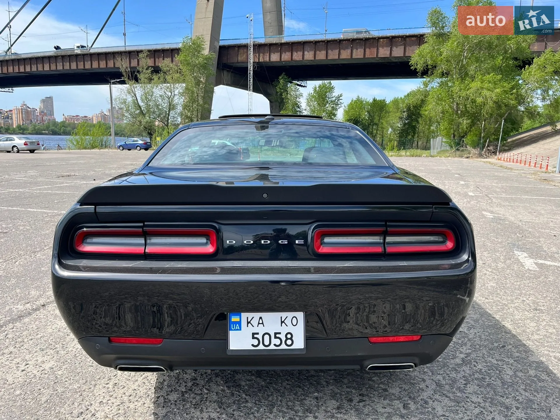 2017 Dodge Challenger - мініатюра 11