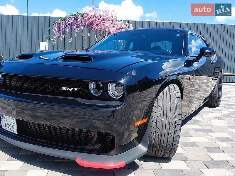Купе Dodge Challenger 2016 в Полтаве