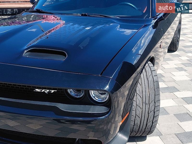 Купе Dodge Challenger 2016 в Полтаве
