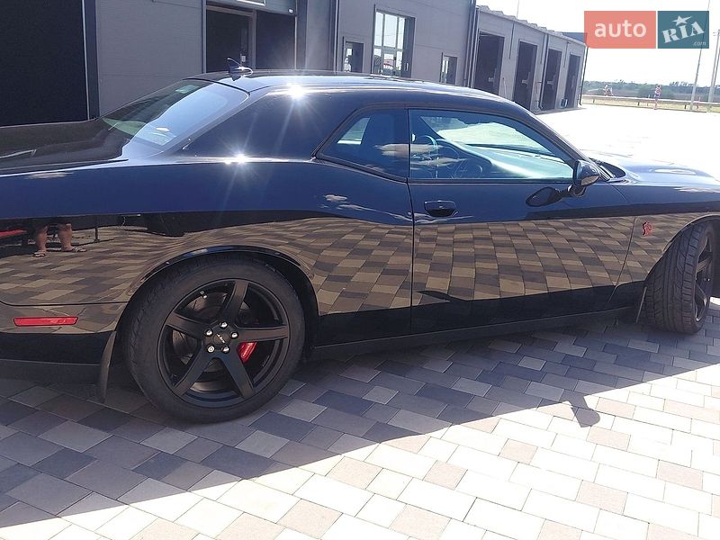 Купе Dodge Challenger 2016 в Полтаве