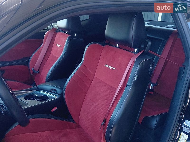 Купе Dodge Challenger 2016 в Полтаве