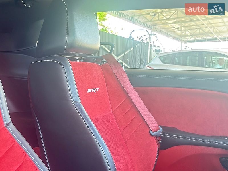 Купе Dodge Challenger 2016 в Полтаве