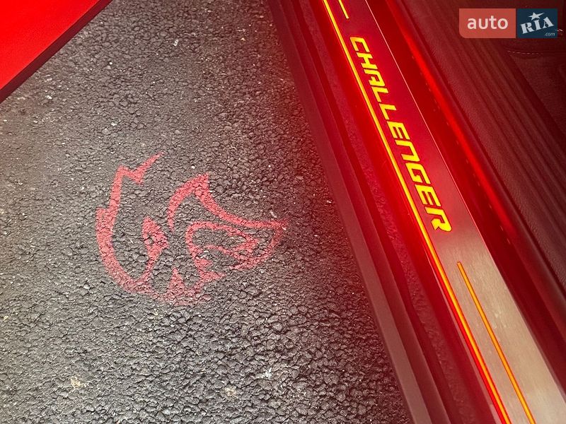 Купе Dodge Challenger 2016 в Полтаве