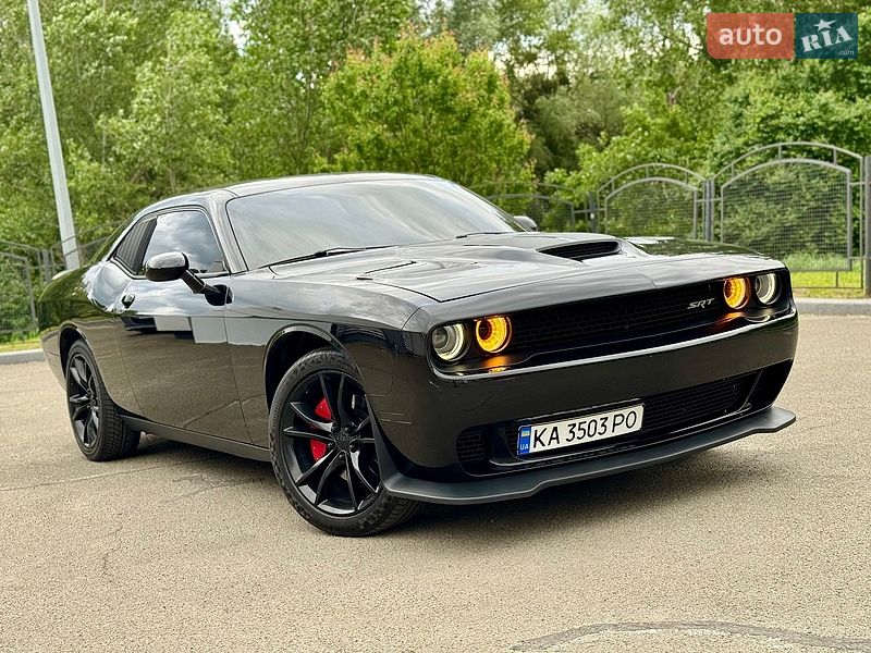 Купе Dodge Challenger 2016 в Киеве