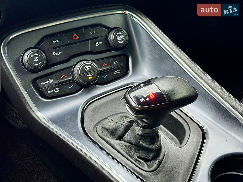Купе Dodge Challenger 2016 в Киеве