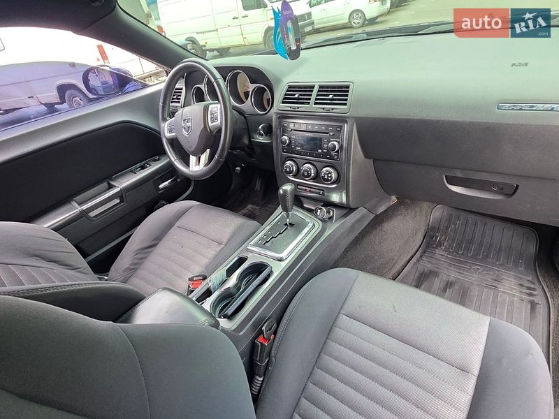Купе Dodge Challenger 2013 в Сумах