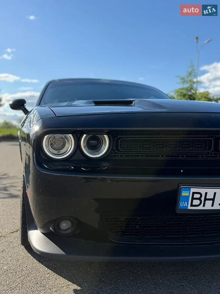 2017 Dodge Challenger - мініатюра 40