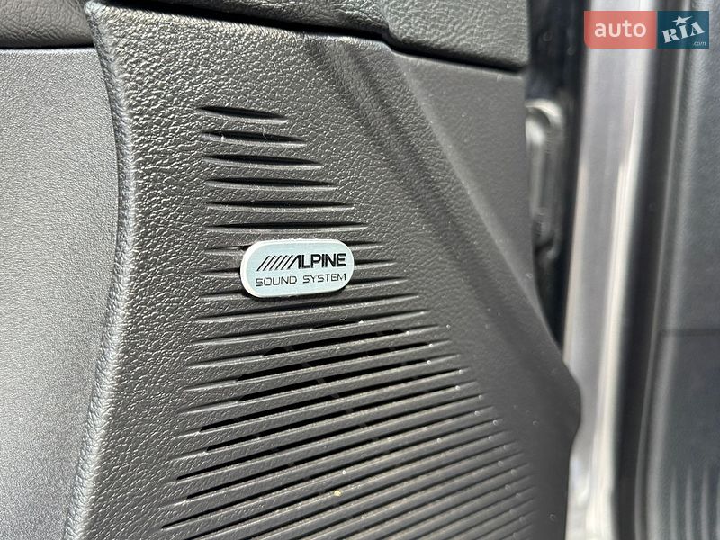 Купе Dodge Challenger 2019 в Львове