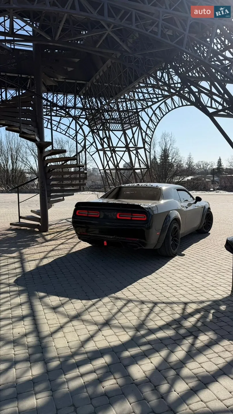 2016 Dodge Challenger - мініатюра 4
