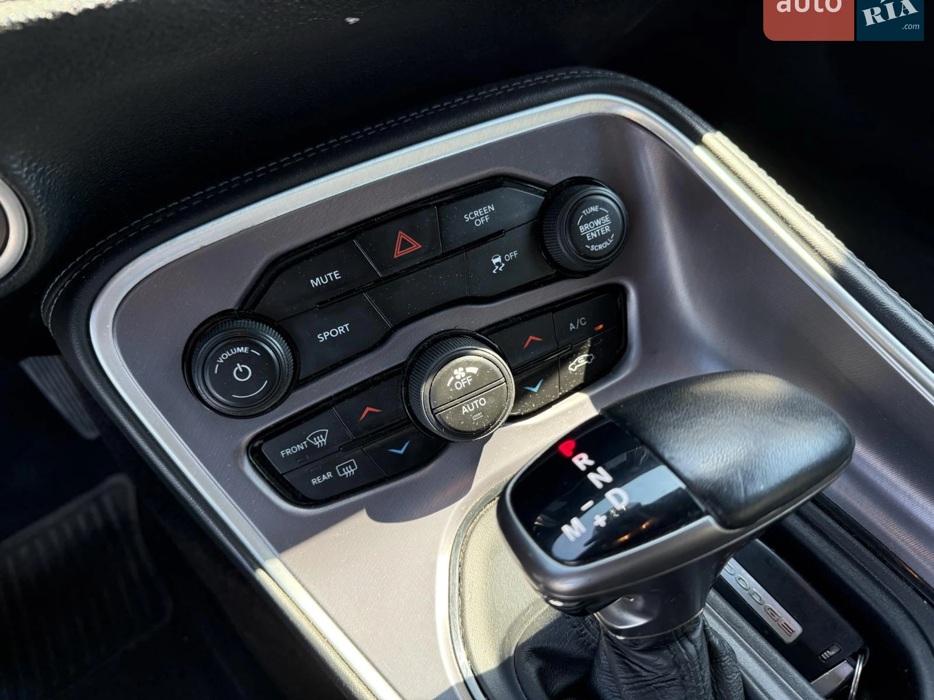 2018 Dodge Challenger - мініатюра 24